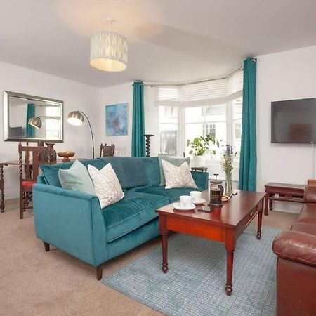 2 Central, Spacious, Apartment With Private Patio Sidmouth Extérieur photo